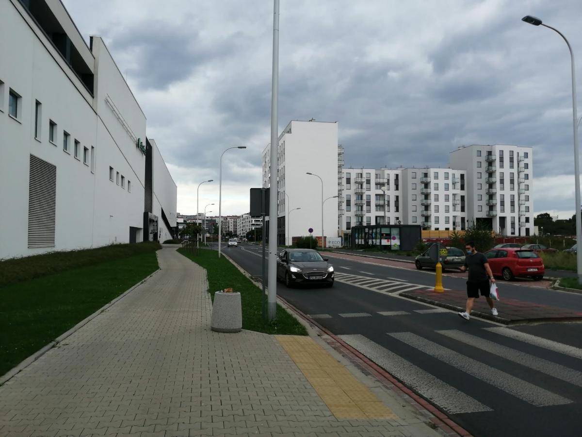 Apartamenty Galeria Polnocna Варшава Экстерьер фото