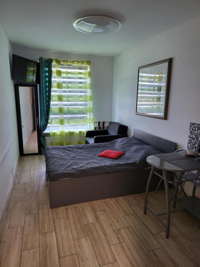 Apartamenty Galeria Polnocna Варшава Экстерьер фото